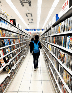 manga stores near mes